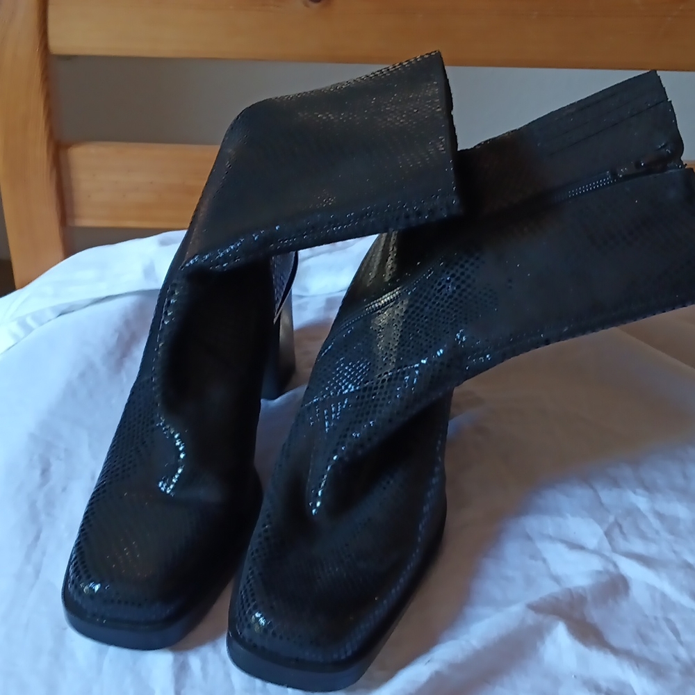 MIA Calf high boots